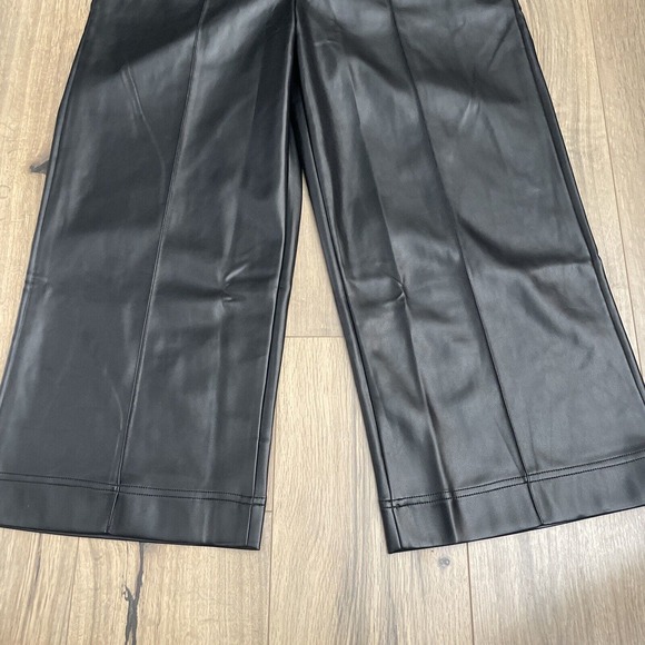 NEW Soft Surroundings Rivka Faux Leather Pants Size Large Wide Leg Cropped $120 - Picture 5 of 10